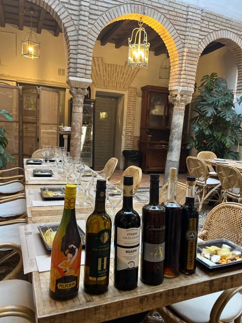 Tapas Tour Cordoba & Wine Experience with chef and sommelier - A private stop for Córdoba wine and tapas