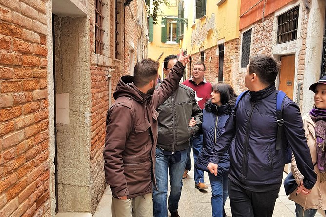 Tapas & Wines through secret Venice - Campo Santa Margherita and the local evening rhythm