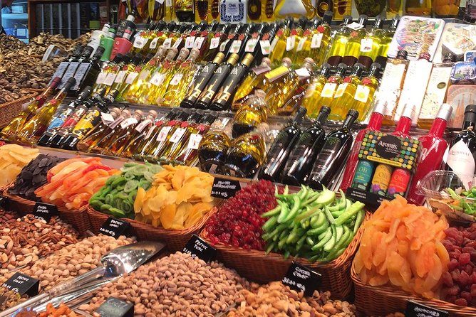 Taste of Barcelona: Boqueria Market, Tapas & History Tour - Walking through the Gothic Quarter