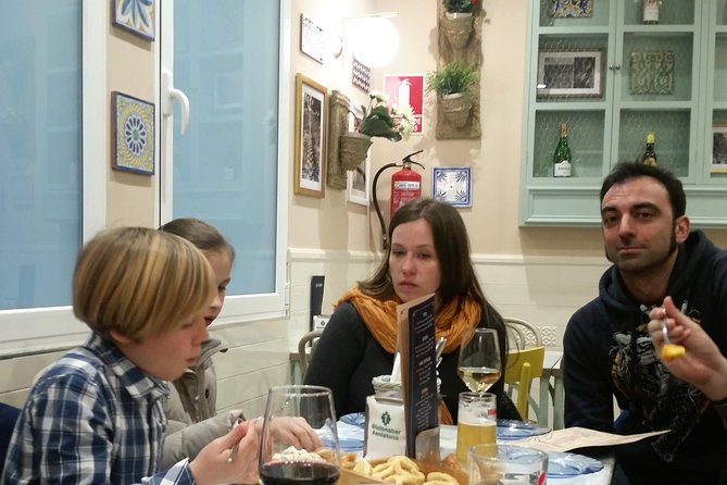 Tasting Madrid: Tapas Private Guided Tour (Customizable) - Enrique and the value of a private guide