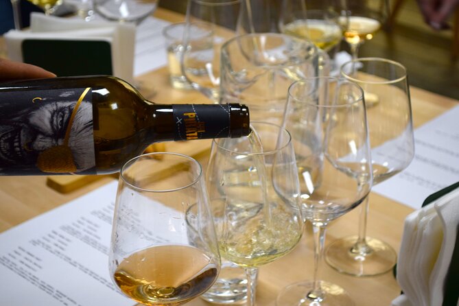 Tasting of 4 Spanish wines in Puerta del Sol Madrid - Four lesser-known wines in the heart of Madrid