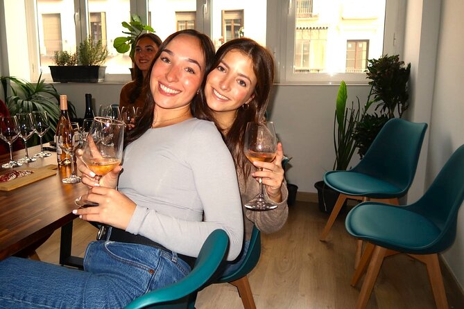 Tasting of 4 Spanish wines in Puerta del Sol Madrid - A friendly mood, not a formal wine school