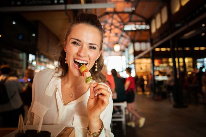 Tasty Tapas & Drinks Tour with a Rooftop Included - Starting in the Literary Quarter