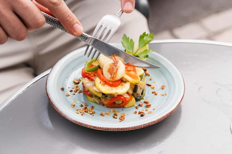 Tenerife: Gourmet Tapas and Wine Tour - Four Canarian bites across central Santa Cruz
