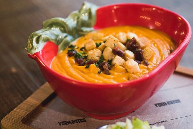 The Granada Evening Tapas Crawl by Food Lover Tour - Emma and Juan Miguel add more than food facts