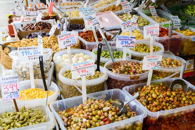 The Granada Market and Tapas Food Tour - Fresh produce in Granada’s market