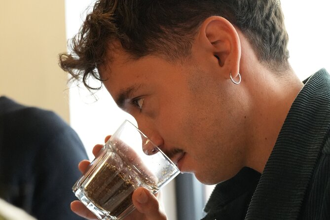 The Málaga Market & Tapas Tour By Food Lover Tour - Olive oil tasting at Atarazanas Market