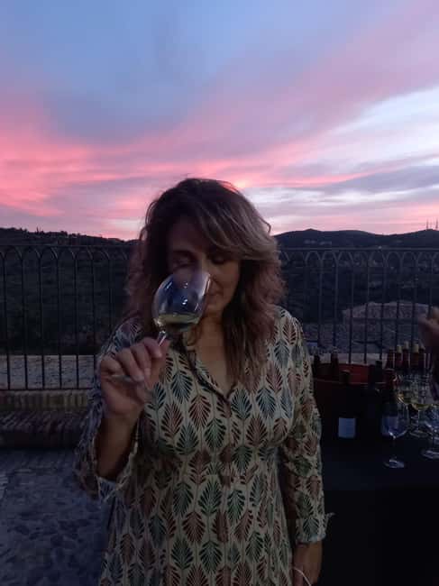 Toledo: Wine, EVOO, and Tapas Tasting - Manchegan tapas to finish the hour
