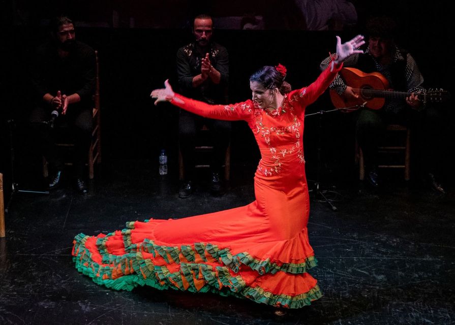 Triana: Authentic Flamenco & Tapas Tour - The guide makes a real difference