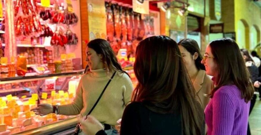 Triana Market Tapas Tour - What happens at the olive and spice stands