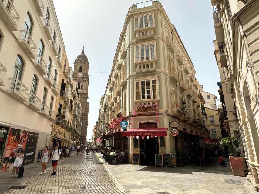 Ultimate Malaga: History and Tapas All Included - Who will enjoy this Málaga tour most?
