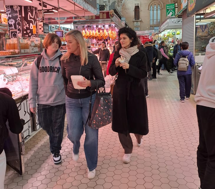 Valencia: Authentic Tapas & Drinks with a Local - Key points to know before booking