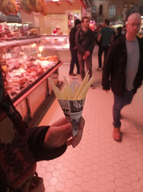 Valencia: Authentic Tapas & Drinks with a Local - Four or more stops, not one long restaurant meal