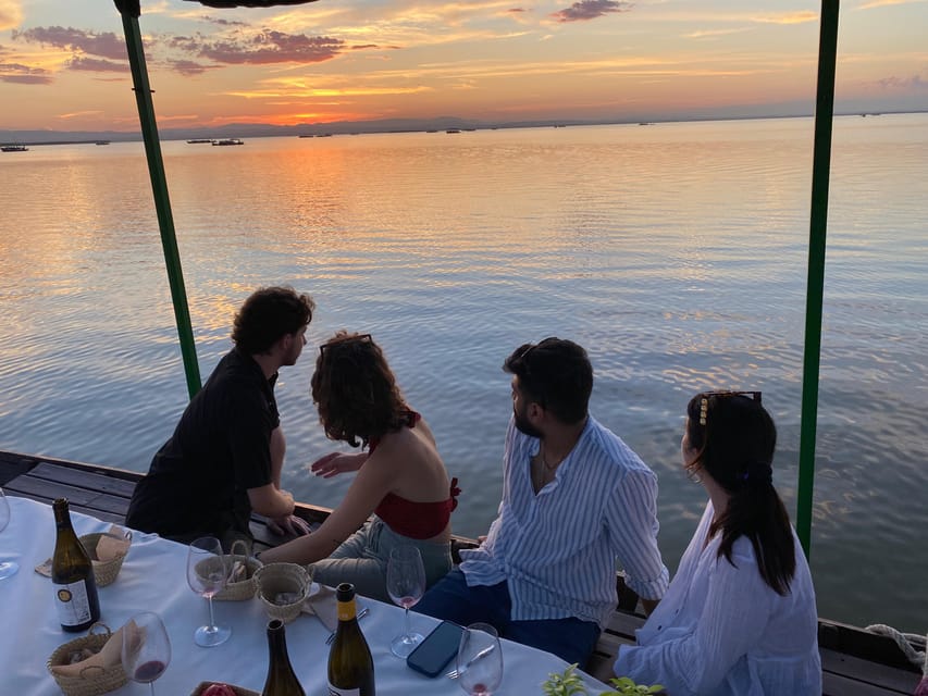 Valencia: Boat Ride with Valencian Wine Tasting & Tapas - Meeting Clara at El Palmar