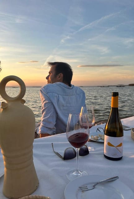 Valencia: Boat Ride with Valencian Wine Tasting & Tapas - Three Valencian wines and local grape varieties