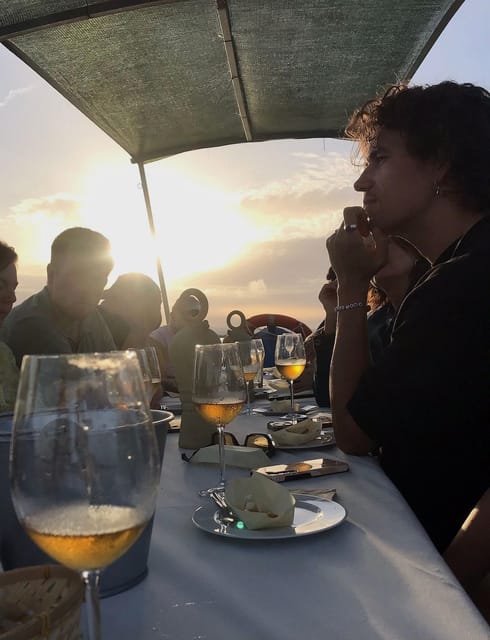 Valencia: Boat Ride with Valencian Wine Tasting & Tapas - Practical comfort on the boat