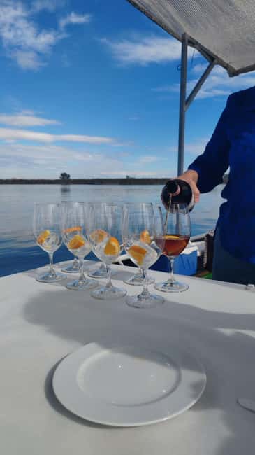 Valencia: Boat trip with Valencian vermouth tasting - Key points to know before booking
