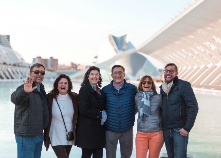 Valencia: City Tour with Tapas Shore Excursion - Transport back to the port