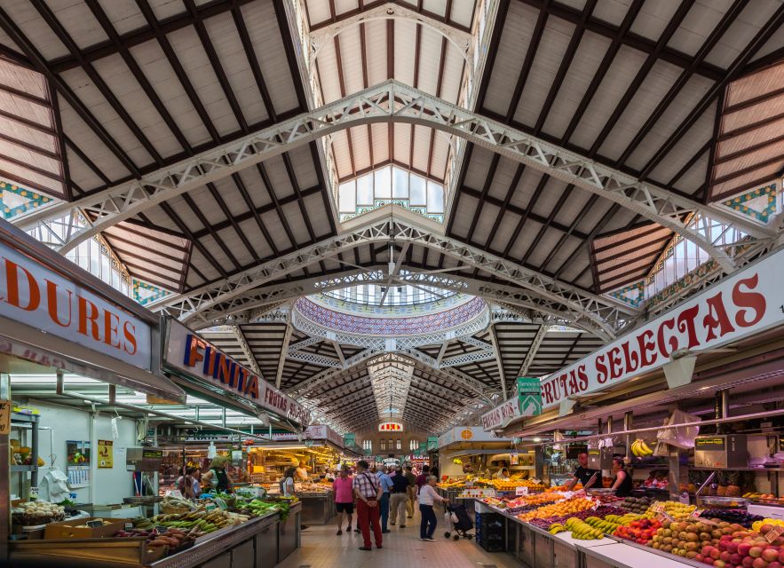 Valencia: Guided City Walking Tour with Tapas Tastings - Practical details that affect your choice