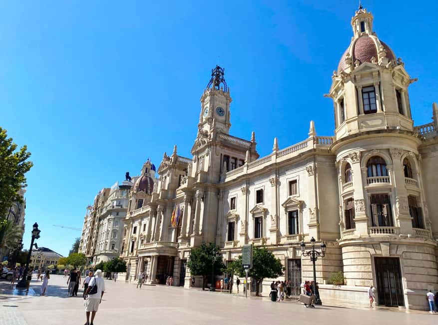 Valencia: Mysteries, Legends, & Local Tapas Experience - Why this walk is a useful first look at Valencia
