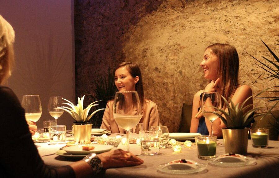 Valencia: Old Town Tour, Wine & Tapas in an 11th c. Monument - Why this Valencia tour works so well