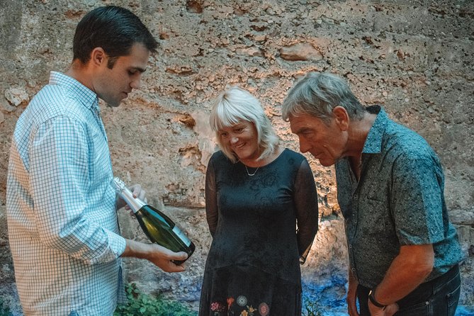 Valencia Old Town Tour with Wine & Tapas in 11th Century Historic Monument - Regional wines, cava, and non-alcoholic choices