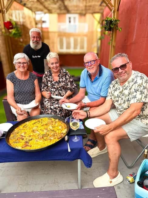 Valencia: Paella Cooking Class with Tapas and Drinks - A paella class that feels like dinner with a friend