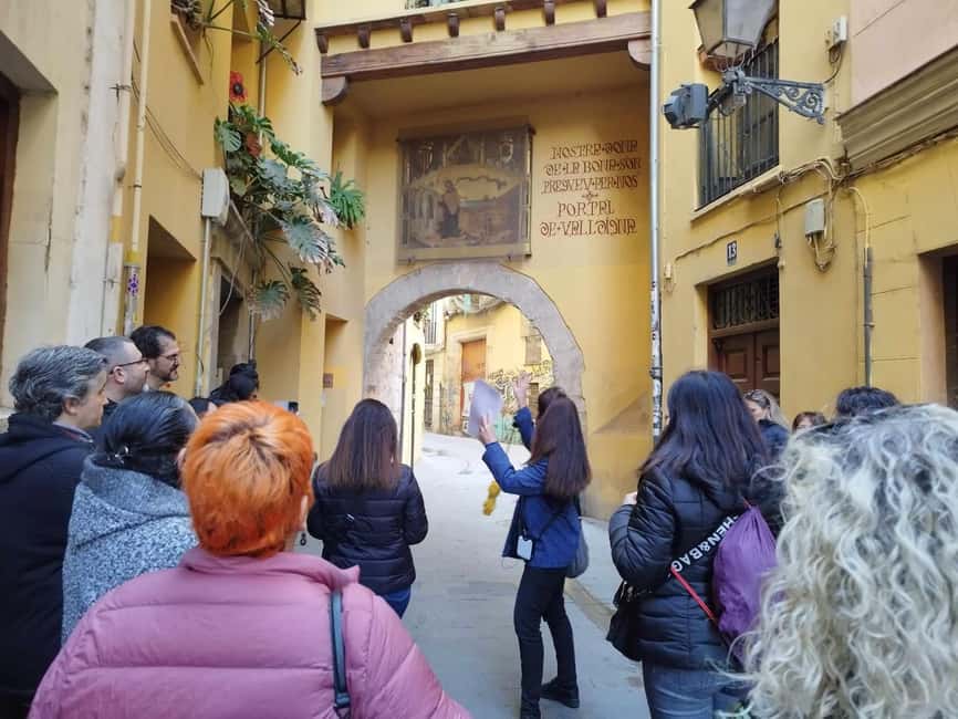 Valencia: Street Food Tour including Paella & Tapas Tasting - Valencian paella as the grand finale
