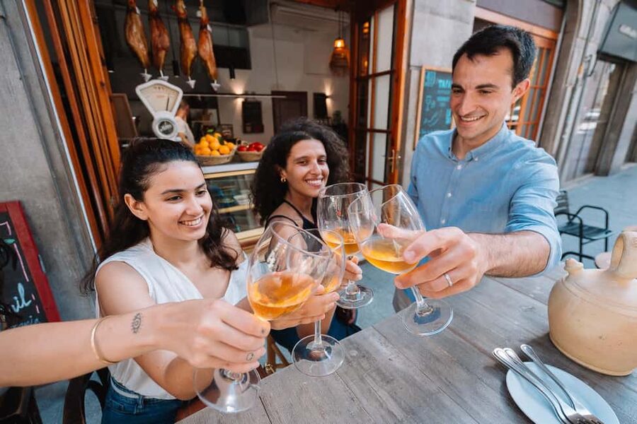 Valencia: Tapas and Drinks Evening Tour - Key points to know before booking