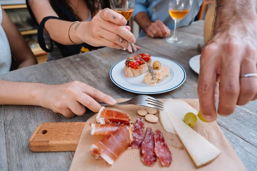 Valencia: Tapas and Drinks Evening Tour - Is $81 a fair price?