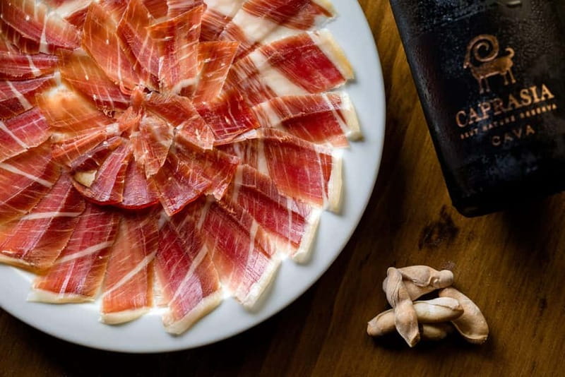 Valencia Tapas and Sightseeing Guided Tour - The tapas stops are the real test