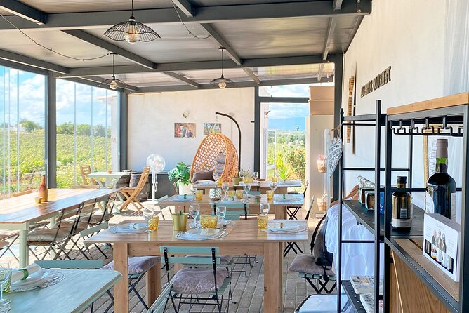 Vilamoura, Albufeira & Porches: Wine Tasting, Tapas & Music Tour - Arriving at Algarve Gourmet near Carvoeiro