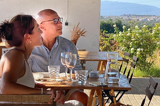 Vilamoura, Albufeira & Porches: Wine Tasting, Tapas & Music Tour - Live Portuguese music changes the mood