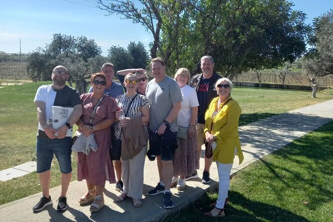 Wine Lovers: Winery Tour w/ Tasting & Tapas (Albufeira/Vilamoura) - Four wines with cheese, cured meats, and jam