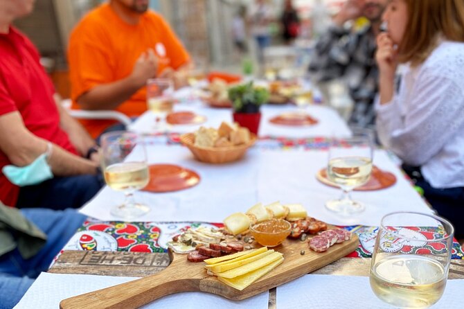 Wine Tasting with Tapas Walking Tour in Porto - Quinta dos Corvos and the two port tastings