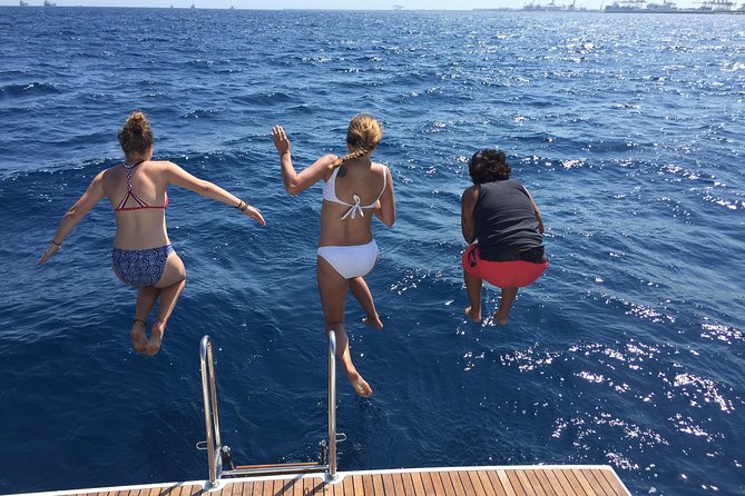 Wonderful 2 Hour Sailing trip including open bar and Pinchos - Pinchos, an Open Bar, and Time to Relax